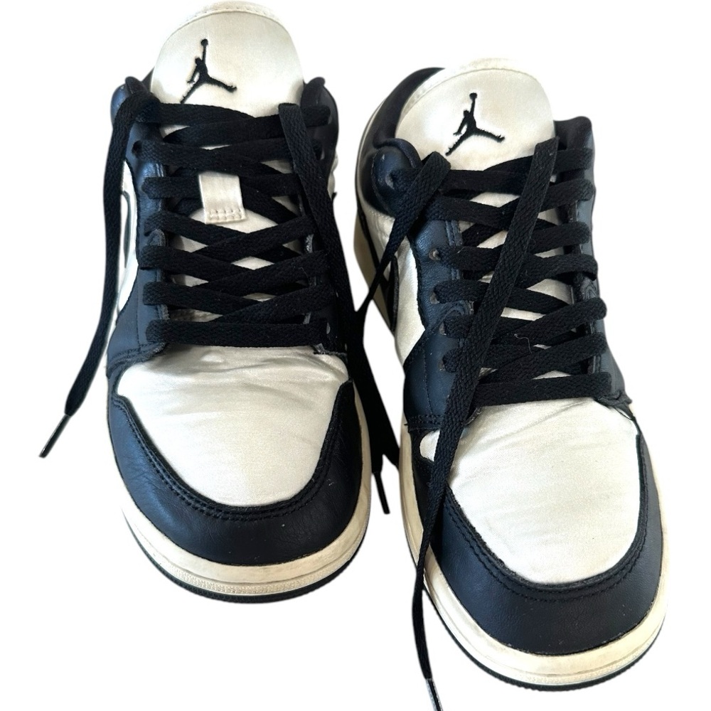 AIR JORDAN 1 LOW SE VINTAGE PANDA Size 8